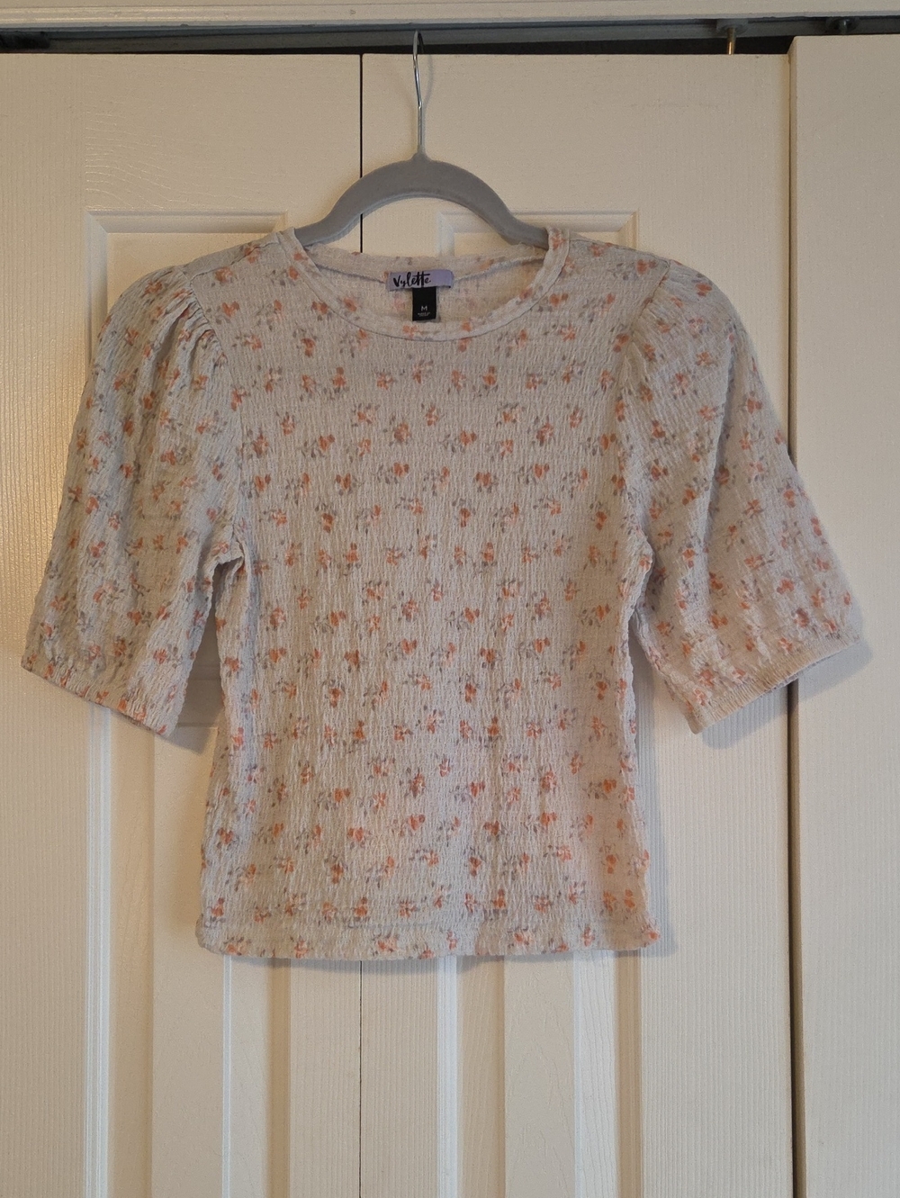 Kohl's Vylette Seafoam Puff-Sleeve Floral Tee